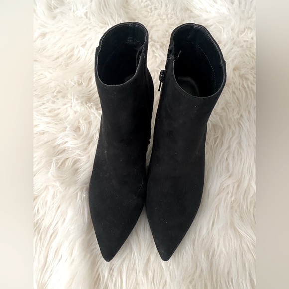 Ankle pointed boots - Picture 2 of 2